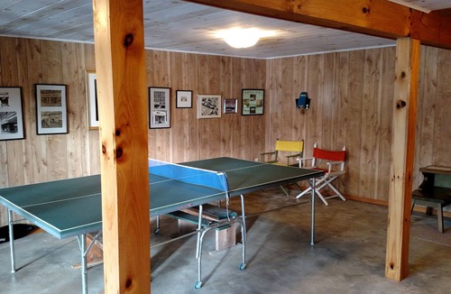 Wilmington House | Waterfront Lake Raponda Vacation Paradise