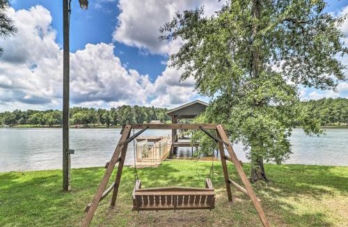 Milledgeville House | Waterfront Lake Sinclair Home w/Boat Dock!