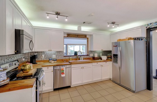 Briarcliff House | Waterfront Lake Travis Luxury Home w/Large Deck!