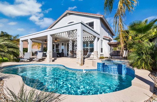 Arrowhead Lakes House | Waterfront Lakehouse w/heated pool/spa/billiards/ping-pong/kayaks!