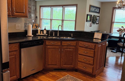 Crestline House | Waterfront large house with 2 outdoor living spaces on 40 acres with Winery.