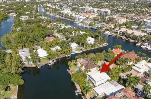 Hendricks and Venice Isles Cottage | Waterfront Las Olas Cottage with Private Dock & Pool