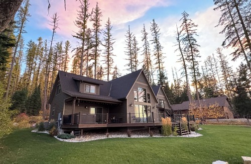 Seeley Lake Cabin | Waterfront Lodge on Placid Lake. Dock, Hot Tub & Year-Round Adventure
