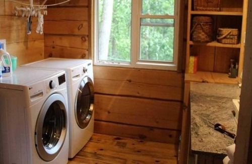 Severn Cottage | Waterfront Log Home - 5 bdrm - Spa retreat