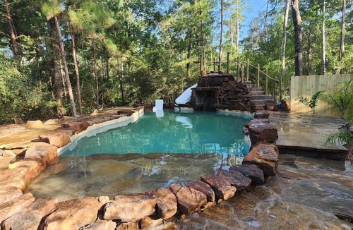 Waller House | Waterfront Lonestar Cabin in a Magical Forest!