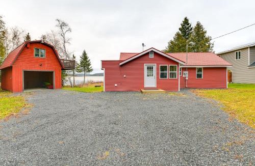Sinclair House | Waterfront Long Lake Retreat: Great for Families!