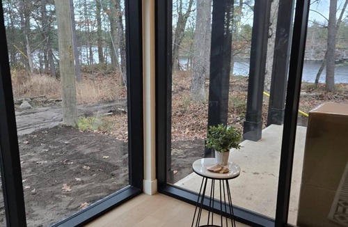 Gravenhurst Cottage | Waterfront Luxury 5-bedroom cottage with Hot tub