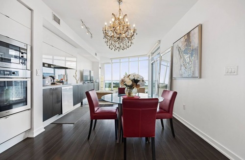 CityPlace Condo | WATERFRONT LUXURY CONDO IN DOWNTOWN TORONTO WITH FREE PARKING