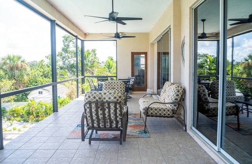 Palmetto House | Waterfront Luxury in Terra Ceia – 3 BR, 3.5 Bath - Pool, Fire Pit, Dock, & Gym!