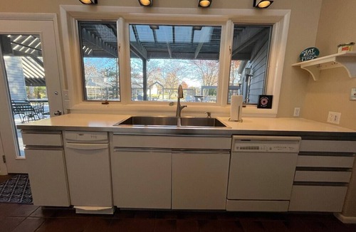 St. Marys House | Waterfront Luxury Lakehouse