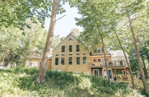 Freeport Villa | Waterfront, Luxury, Spacious home in Freeport!