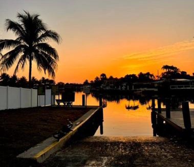 Wilton Manors Villa | Waterfront, Luxury Home, with pool