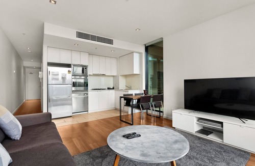Docklands Apartment | Waterfront Melbourne Apartments