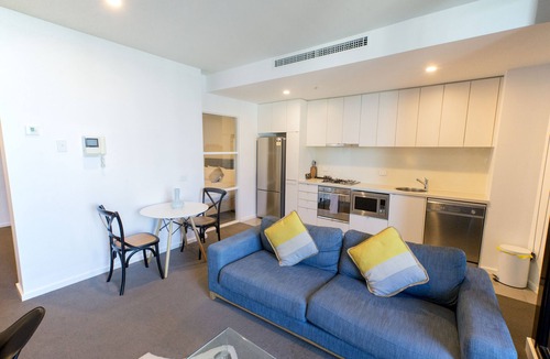 Docklands Apartment | Waterfront Melbourne Apartments