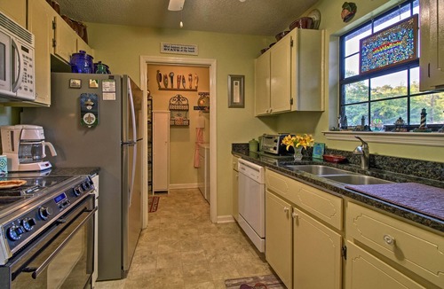 Midway House | Waterfront Midway Home w/Sunroom & Large Yard