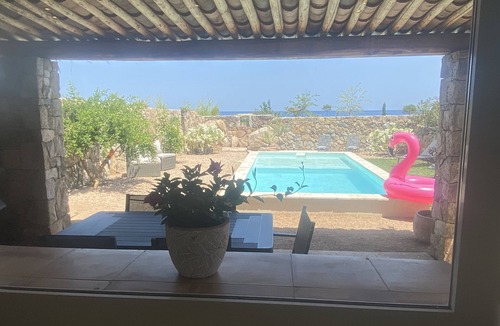 Sari-Solenzara House | Waterfront mini-villa with private pool