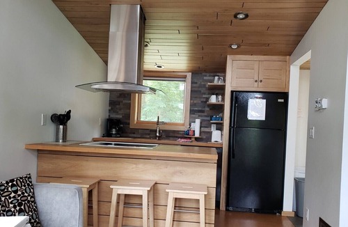 Phillips Cottage | Waterfront modern/rustic Cabin