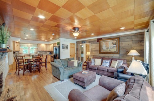 Monticello House | Waterfront Monticello Home with Fire Pit and Deck!