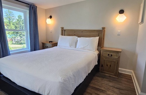 Greenville Junction Hotel | Waterfront Motel-Lake Access-Direct ATV Access