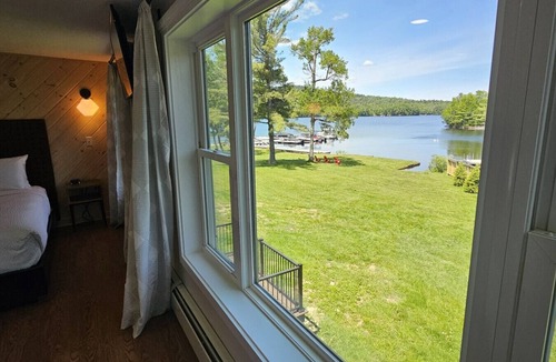 Greenville Junction Hotel | Waterfront Motel-Lake View-Mountain View