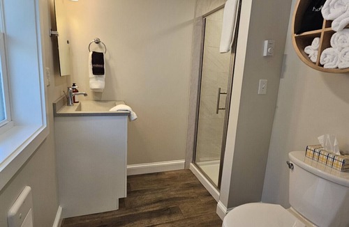 Greenville Junction Hotel | Waterfront Motel-Mountain View-Direct ATV Access