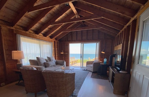 Quaise Cottage | Waterfront Nantucket Cottage
