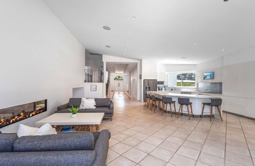 Chittaway Point House | Waterfront Oasis by HolidayCo.