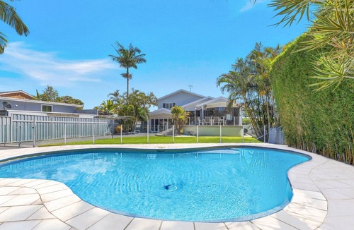 Chittaway Point House | Waterfront Oasis by HolidayCo.