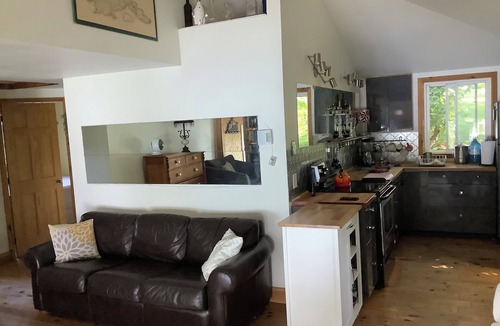 Howe Island Cottage | Waterfront oasis at Zoe’s Lagoon, 1000 islands