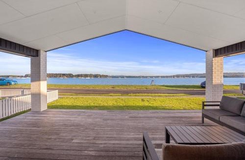 Omokoroa House | Waterfront Oasis - Omokoroa Holiday Home