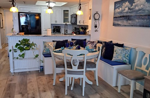 Hudson Condo | Waterfront Oasis on the Gulf