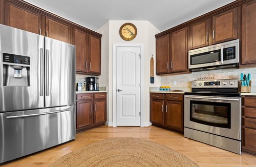 Louisa House | Waterfront Oasis! Ready to Make a Splash?