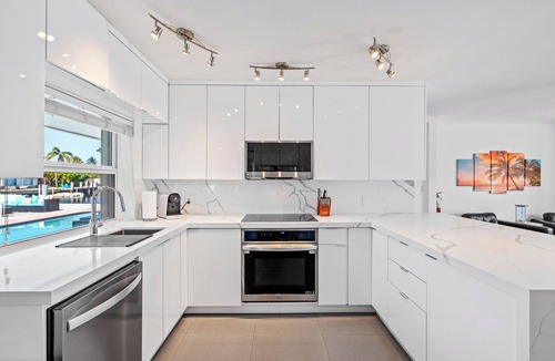 Wilton Manors House | Waterfront Oasis w/Pool + Sunset Views & Dock