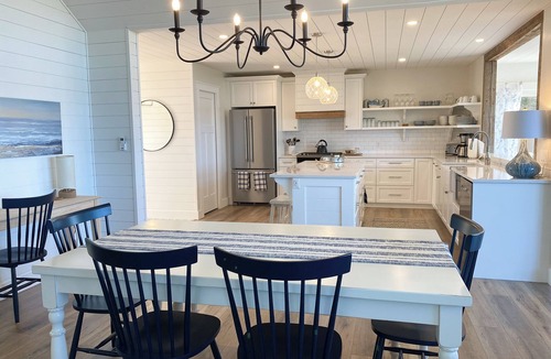 Darnley House | Waterfront oasis with private dock, hot-tub, 2 minutes to beach