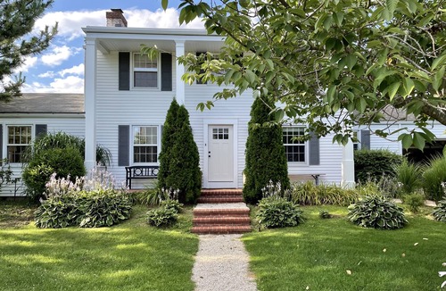 Old Greenwich House | Waterfront Old Greenwich House, Ct