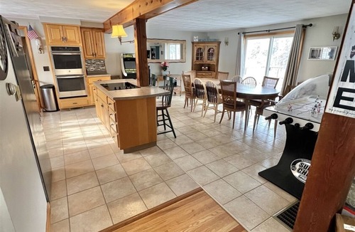 Naples House | WATERFRONT ON BRANDY POND! SLEEPS 20!