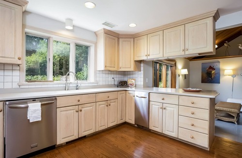 South Duxbury House | Waterfront on Duxbury bay!