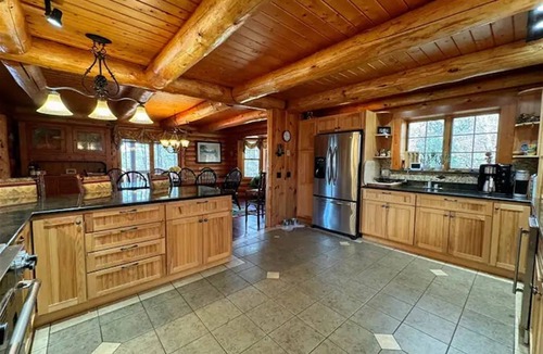 Denmark House | WATERFRONT ON PERLEY POND