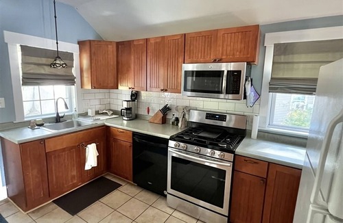 Windham Cottage | WATERFRONT ON PETTENGILL POND