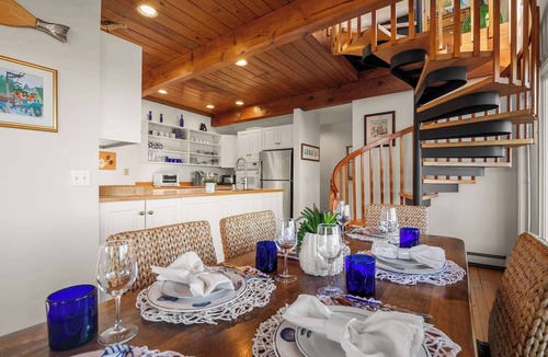 East Harwich House | Waterfront on Pleasant Bay!