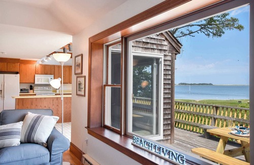 South Orleans House | Waterfront on Pleasant Bay!