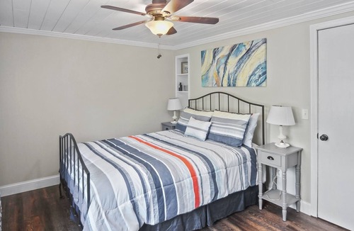 Parsonsfield Cottage | WATERFRONT ON RANDALL LAKE