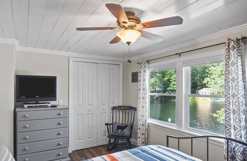 Parsonsfield Cottage | WATERFRONT ON RANDALL LAKE