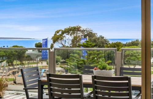 Lorne Apartment | Waterfront One Ocean Bliss