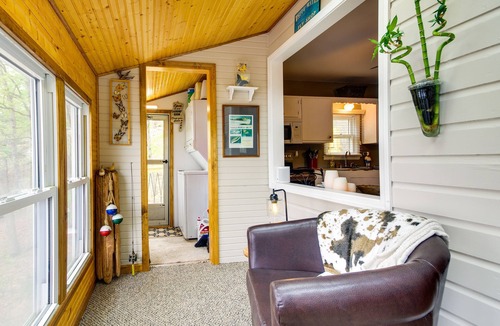 Rocky Mount House | Waterfront Ozarks Home w/Hot Tub, Bar & Dock