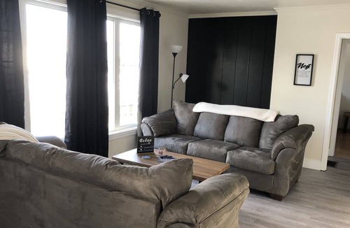 Arnold's Cove House | Waterfront Paradise