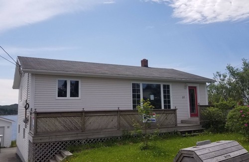 Arnold's Cove House | Waterfront Paradise