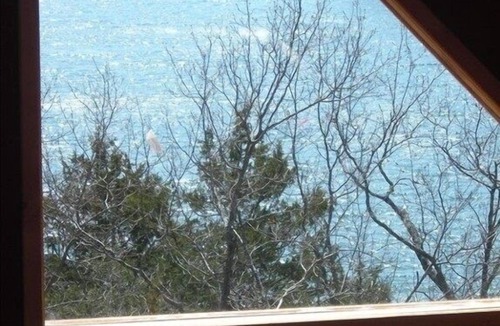 Sylvan Shores Cabin | Waterfront Paradise, Log Cabin on Beaver Lake minutes from Eureka Springs!