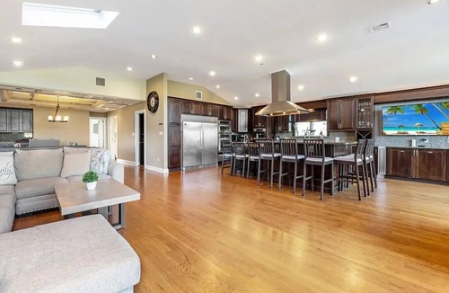 Massapequa House | Waterfront Paradise on Long Island