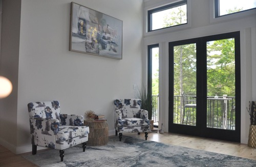 Union House | Waterfront, Peaceful, Contemporary
